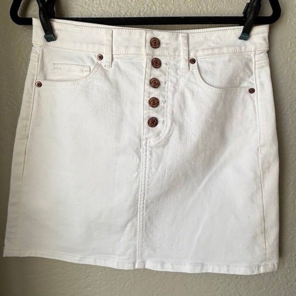 LOFT‎ white denim button skirt size 0